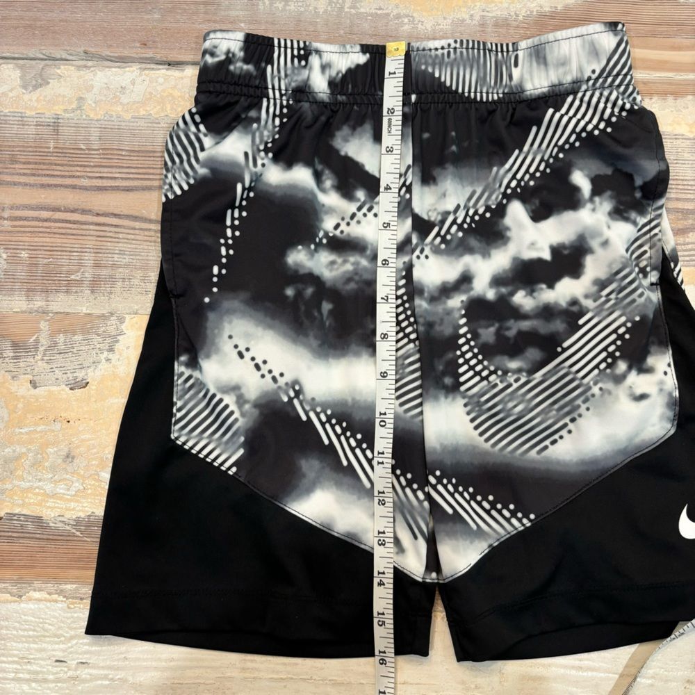 Nike Dri-Fit Athletic Shorts Boys Small - Picture 11 of 11